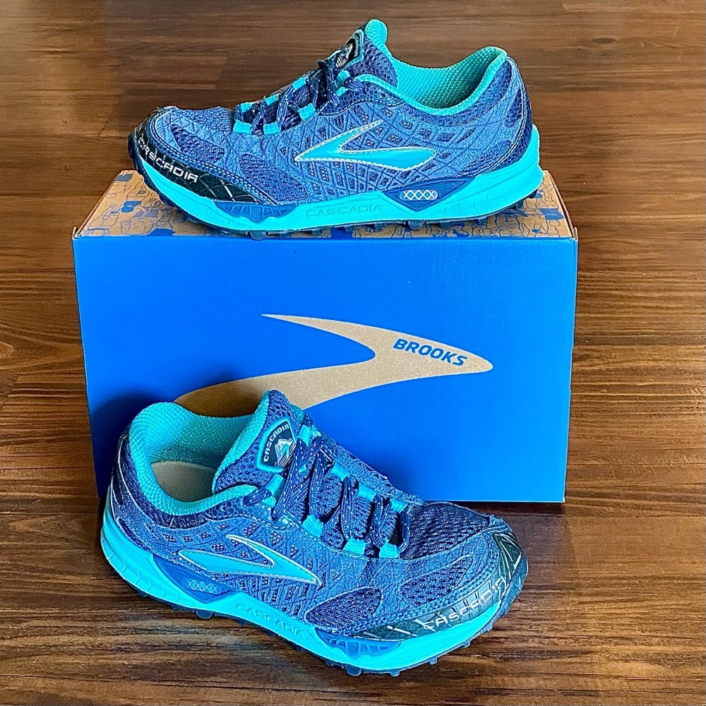 Brooks Cascadia 7 - Women's Size 6.5